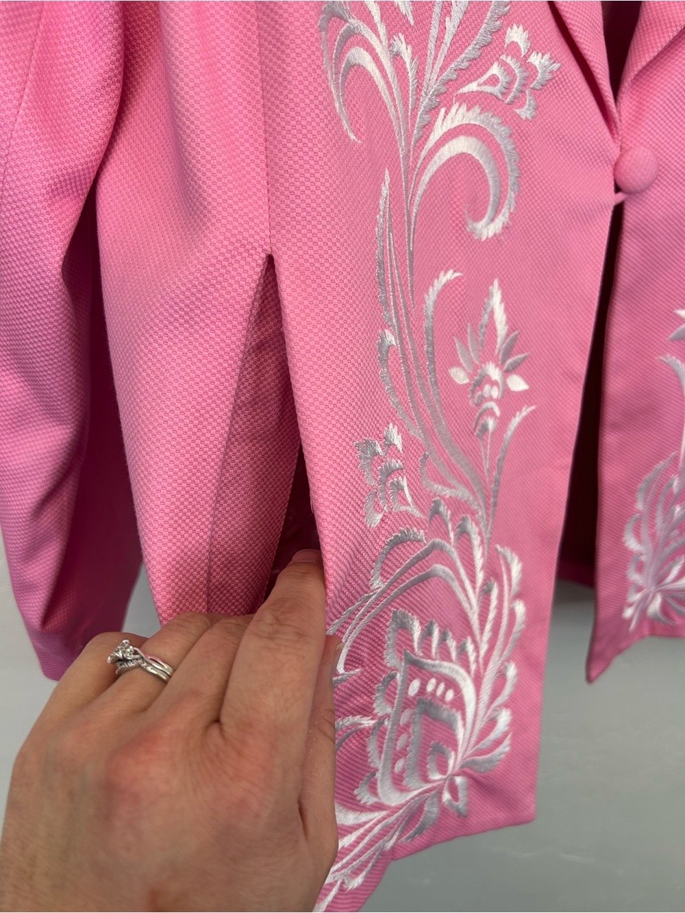 Bob Mackie Pink Embroidered Blazer Jacket Size 1X Plus Size Pockets Artsy  Bold - Picture 6 of 13